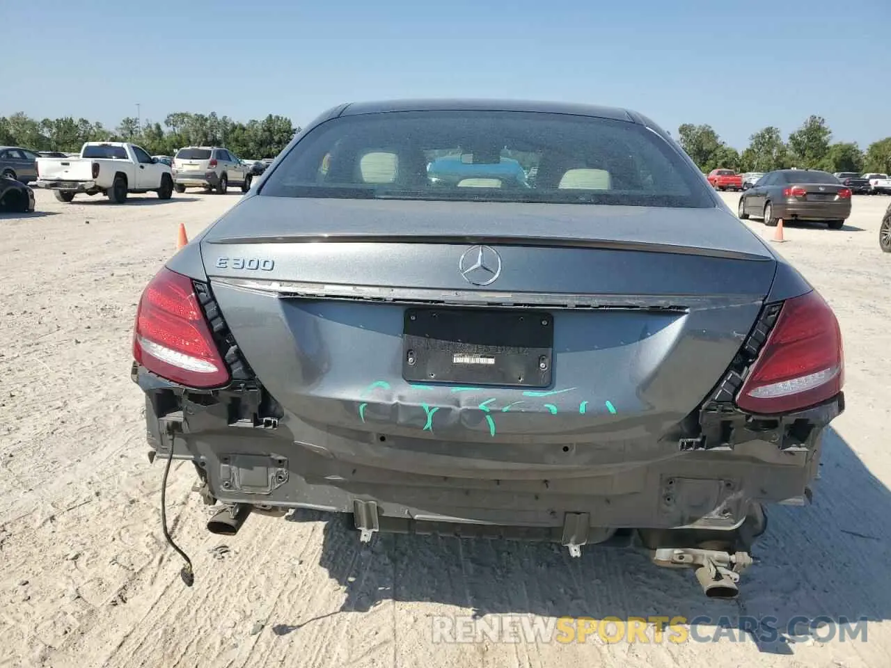 6 Photograph of a damaged car WDDZF4JB8KA605562 MERCEDES-BENZ E-CLASS 2019