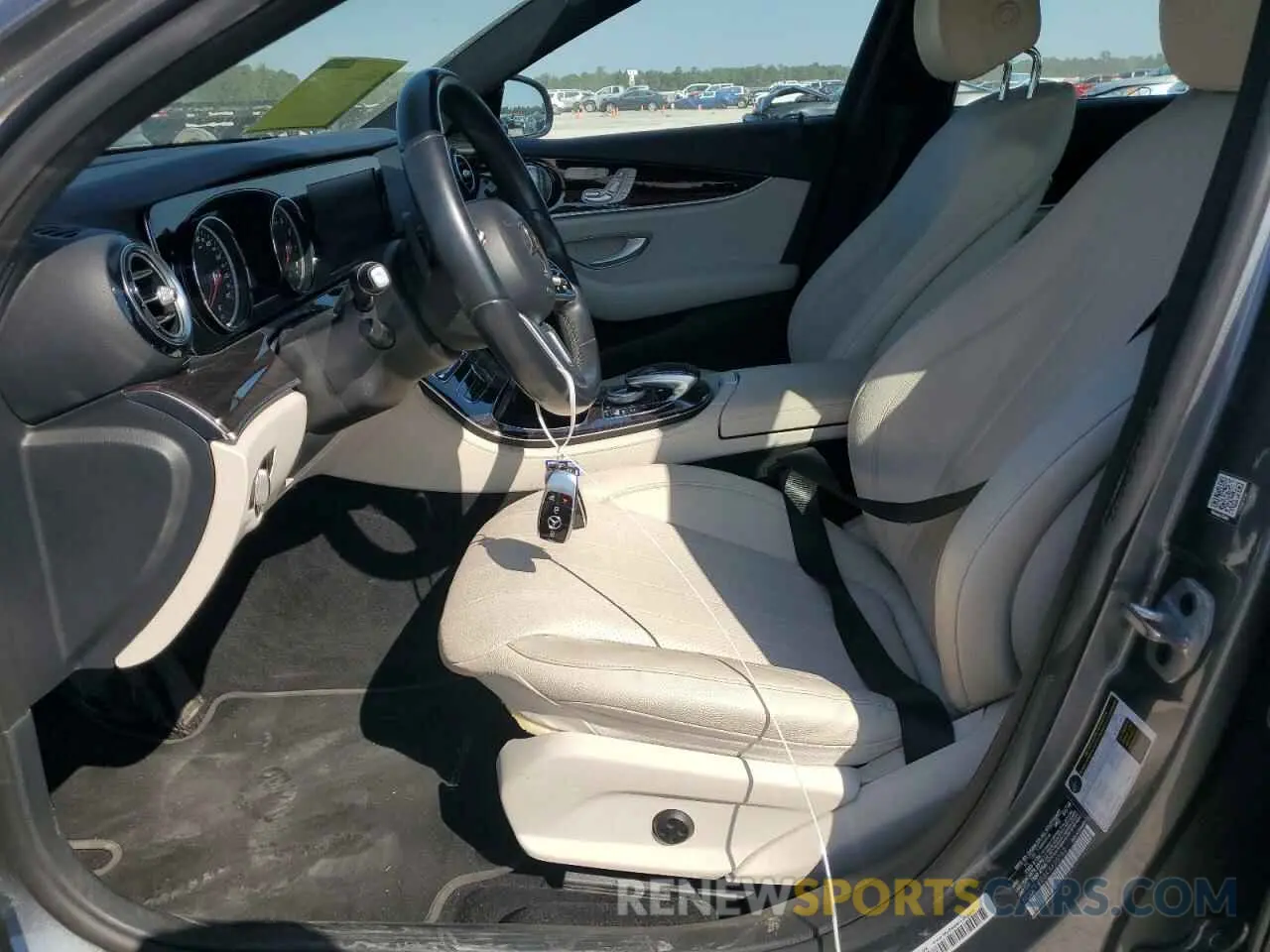 7 Photograph of a damaged car WDDZF4JB8KA605562 MERCEDES-BENZ E-CLASS 2019