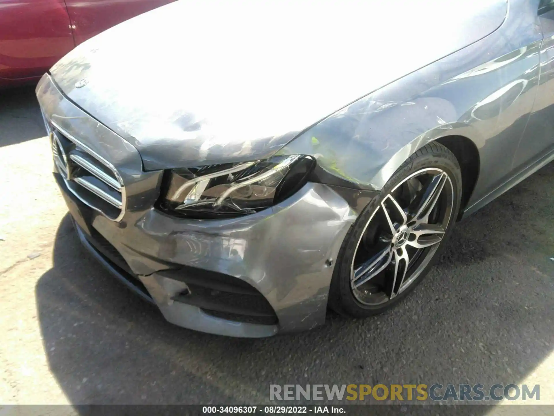 6 Photograph of a damaged car WDDZF4JB8KA681251 MERCEDES-BENZ E-CLASS 2019