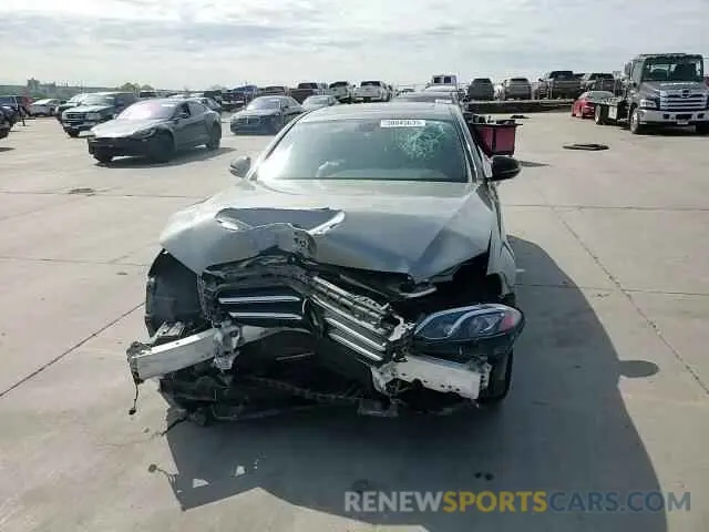 10 Photograph of a damaged car WDDZF4JB9KA528927 MERCEDES-BENZ E-CLASS 2019