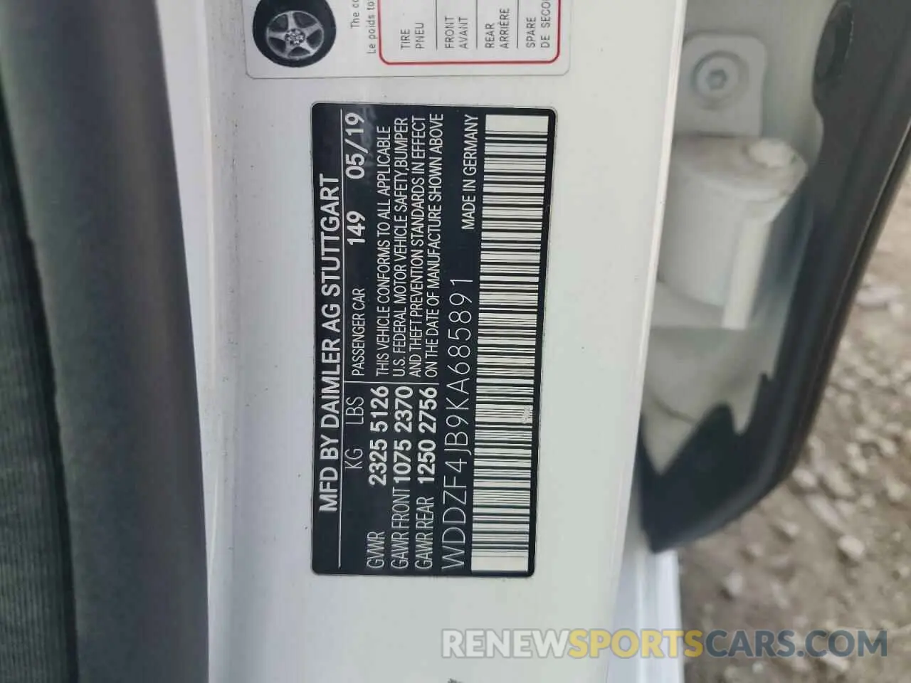 14 Photograph of a damaged car WDDZF4JB9KA685891 MERCEDES-BENZ E-CLASS 2019