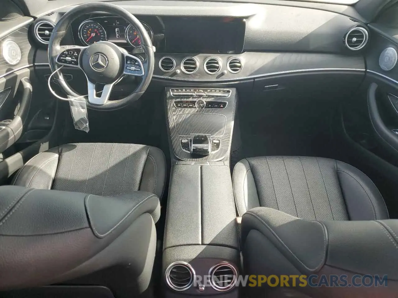 8 Photograph of a damaged car WDDZF4JB9KA685891 MERCEDES-BENZ E-CLASS 2019