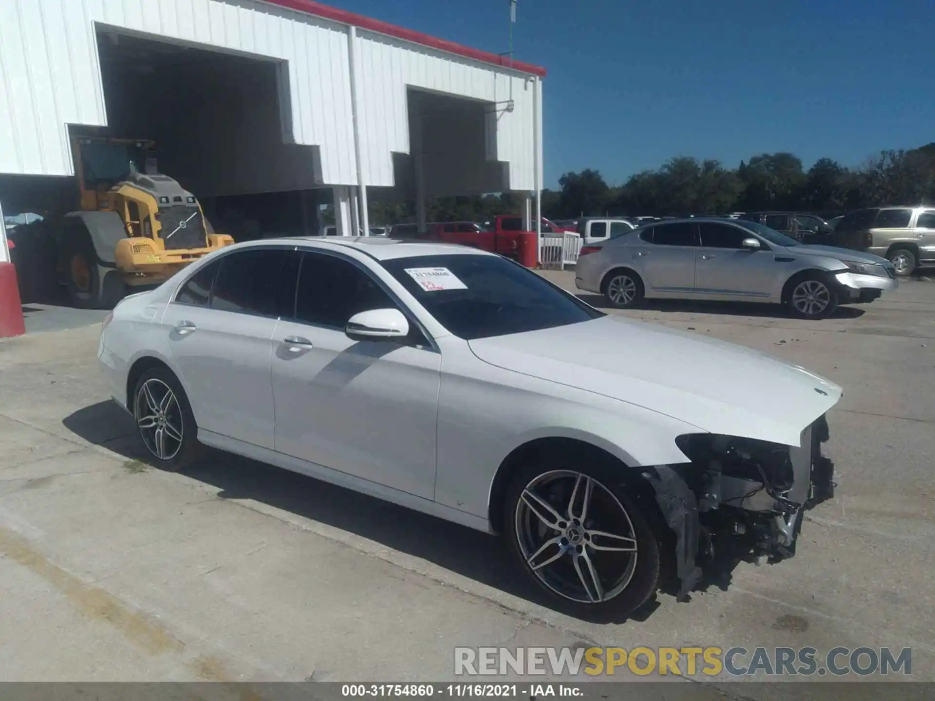 1 Photograph of a damaged car WDDZF4JBXKA546739 MERCEDES-BENZ E-CLASS 2019