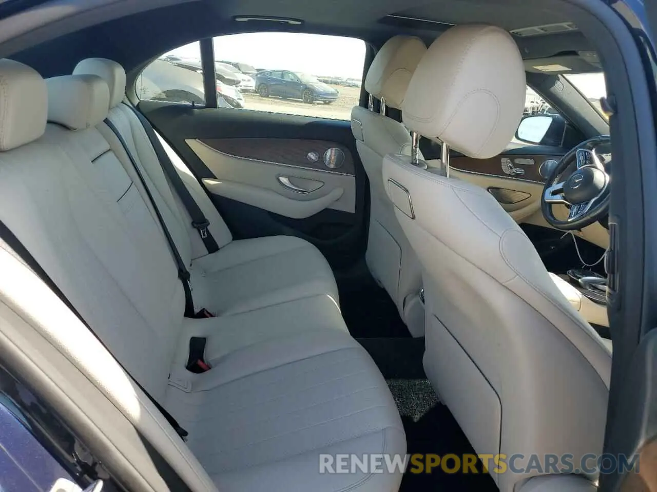 10 Photograph of a damaged car WDDZF4JBXKA596623 MERCEDES-BENZ E-CLASS 2019