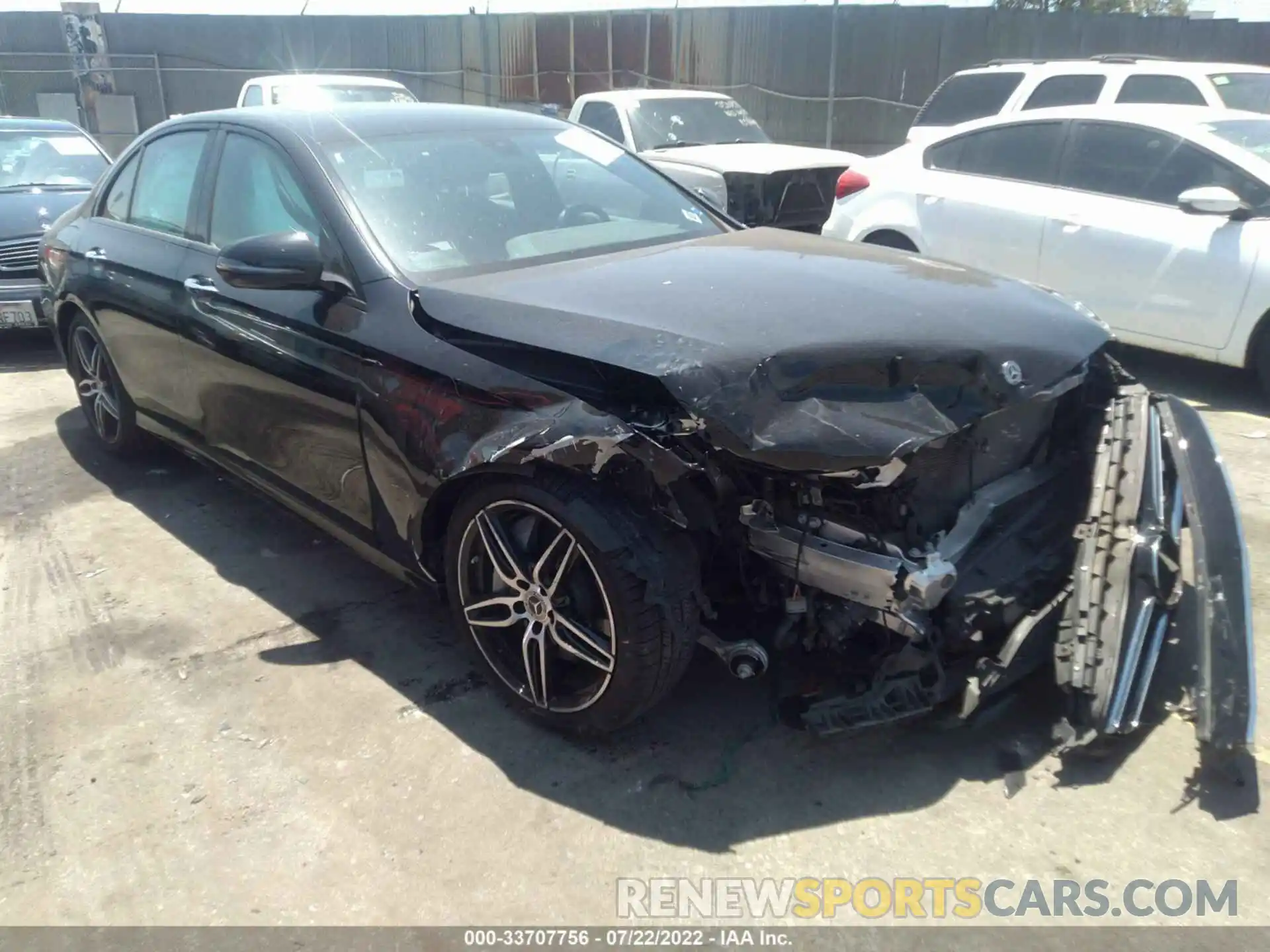 1 Photograph of a damaged car WDDZF4JBXKA635646 MERCEDES-BENZ E-CLASS 2019