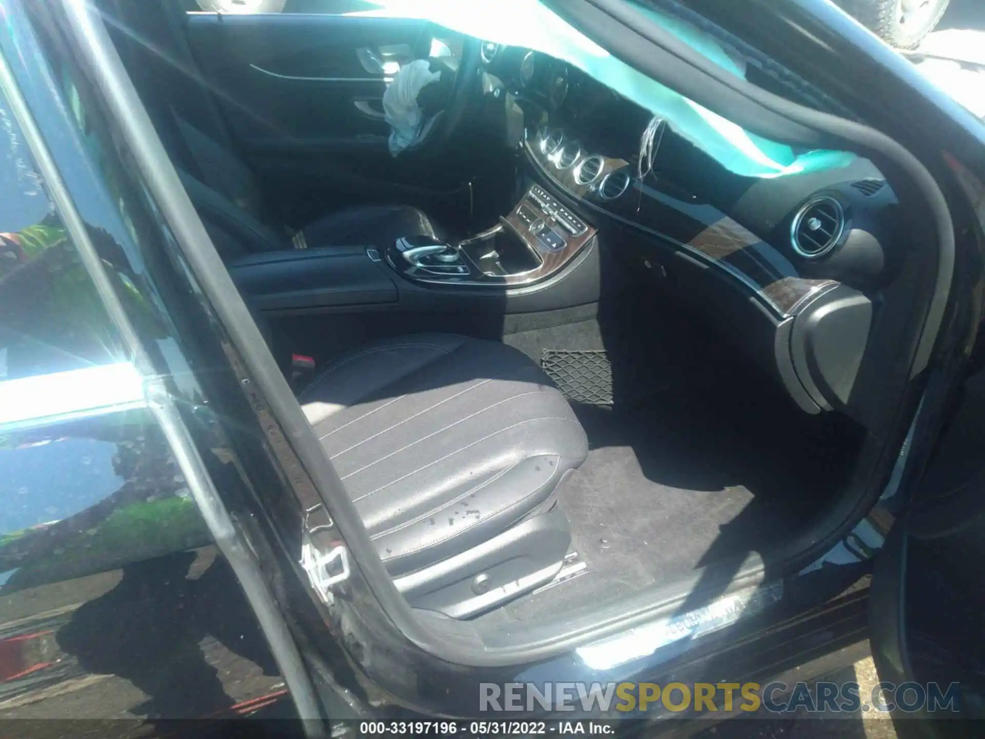 5 Photograph of a damaged car WDDZF4KB0KA488915 MERCEDES-BENZ E-CLASS 2019