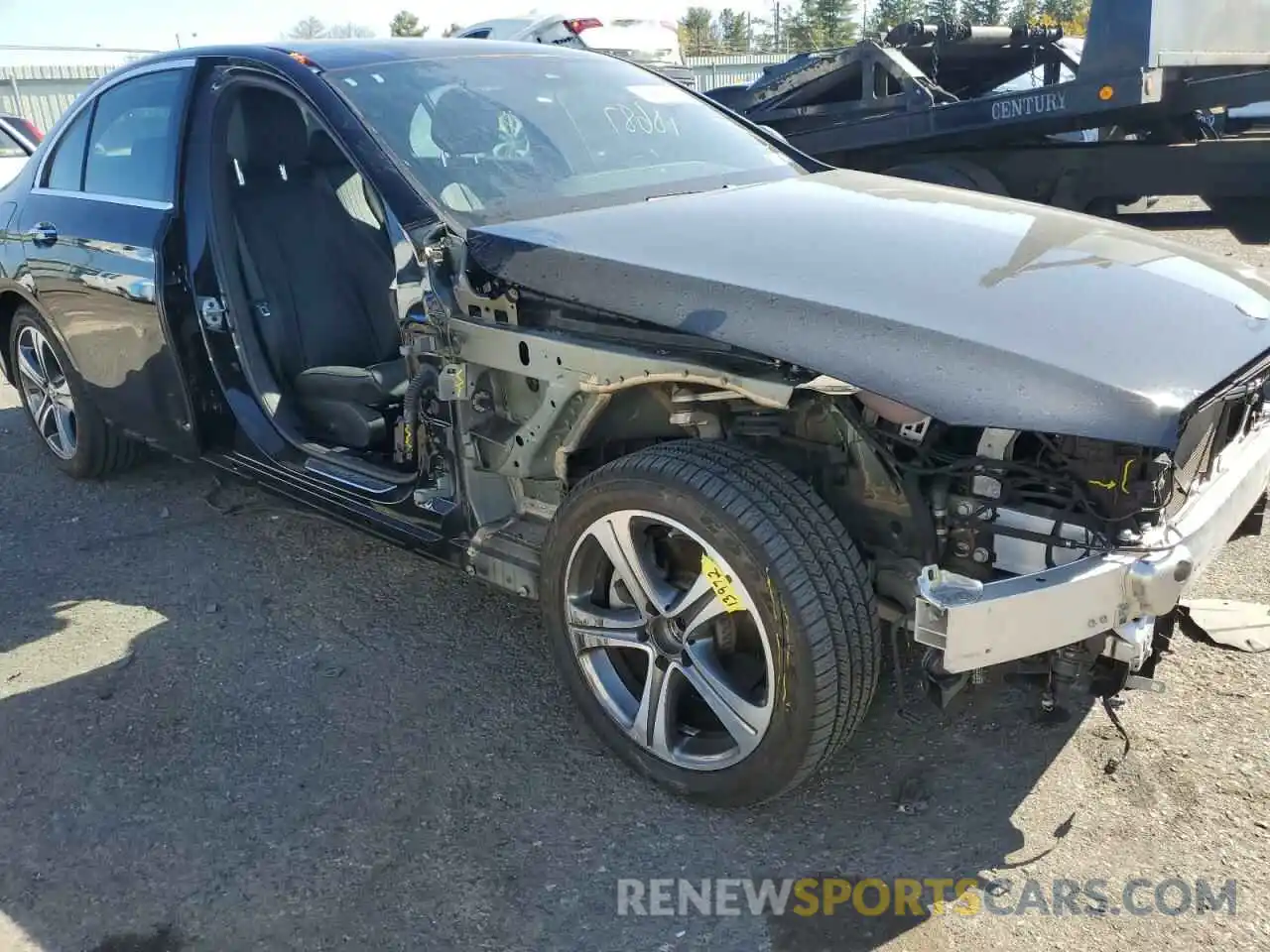 9 Photograph of a damaged car WDDZF4KB0KA532945 MERCEDES-BENZ E-CLASS 2019