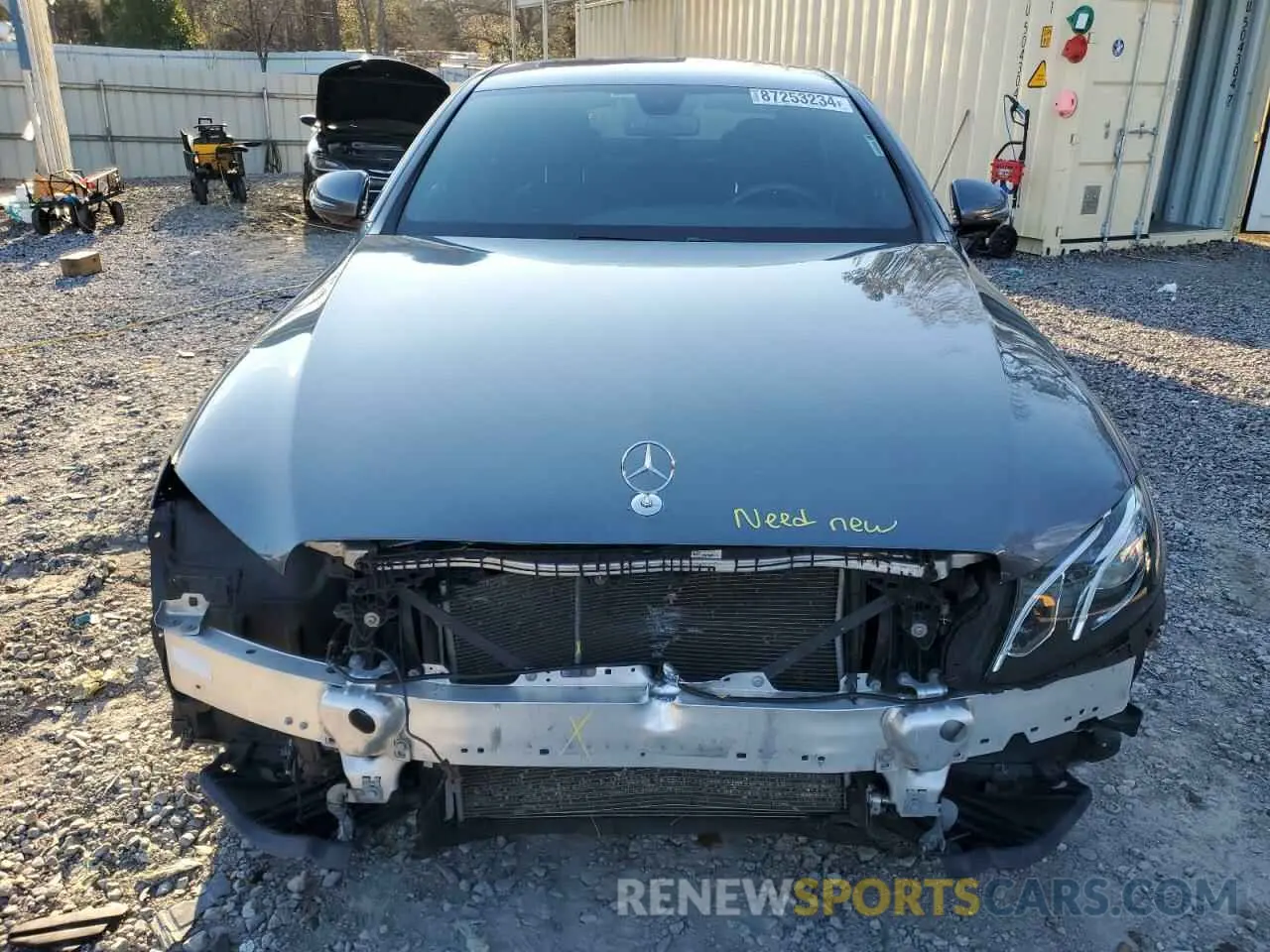 5 Photograph of a damaged car WDDZF4KB1KA525986 MERCEDES-BENZ E-CLASS 2019