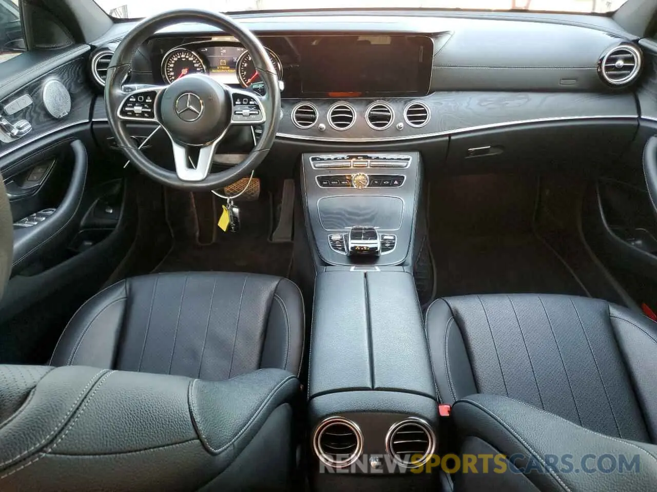 8 Photograph of a damaged car WDDZF4KB1KA525986 MERCEDES-BENZ E-CLASS 2019