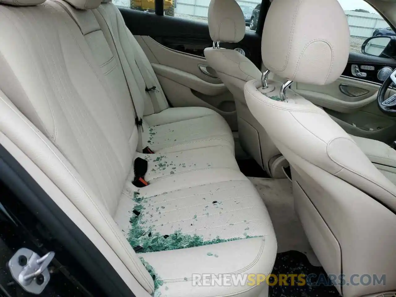 6 Photograph of a damaged car WDDZF4KB2KA585288 MERCEDES-BENZ E-CLASS 2019