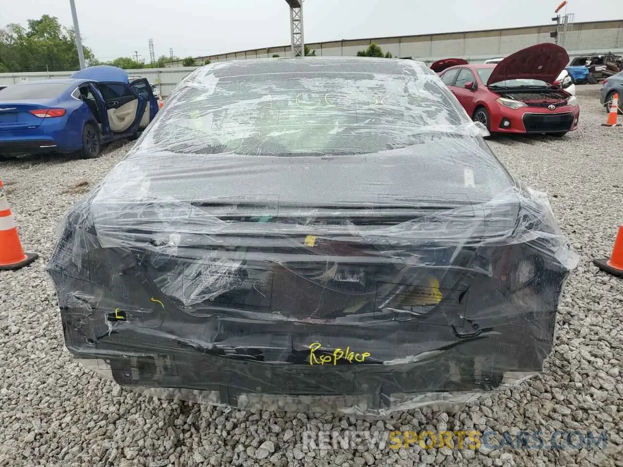6 Photograph of a damaged car WDDZF4KB3KA620954 MERCEDES-BENZ E-CLASS 2019