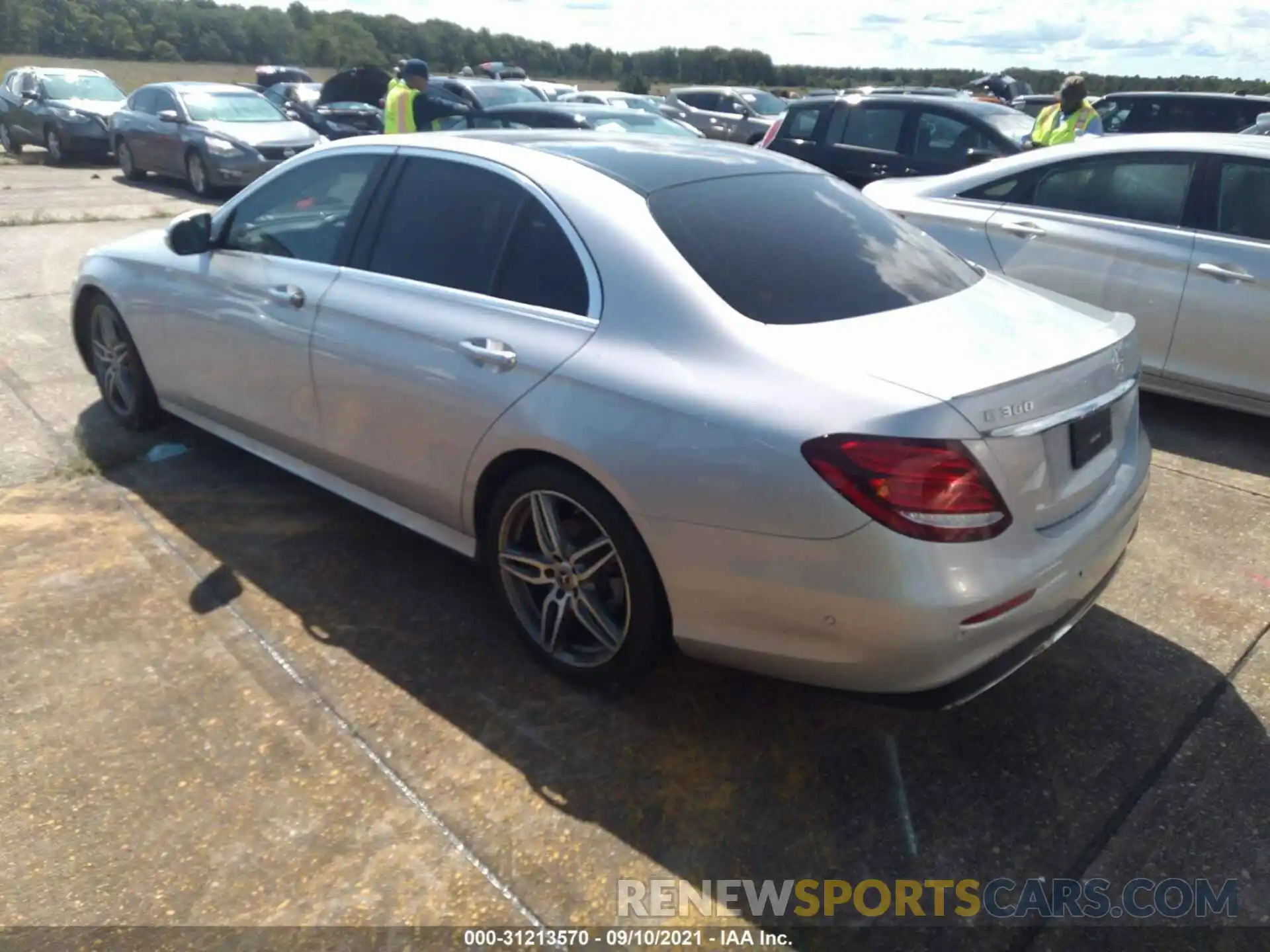 3 Photograph of a damaged car WDDZF4KB3KA628486 MERCEDES-BENZ E-CLASS 2019