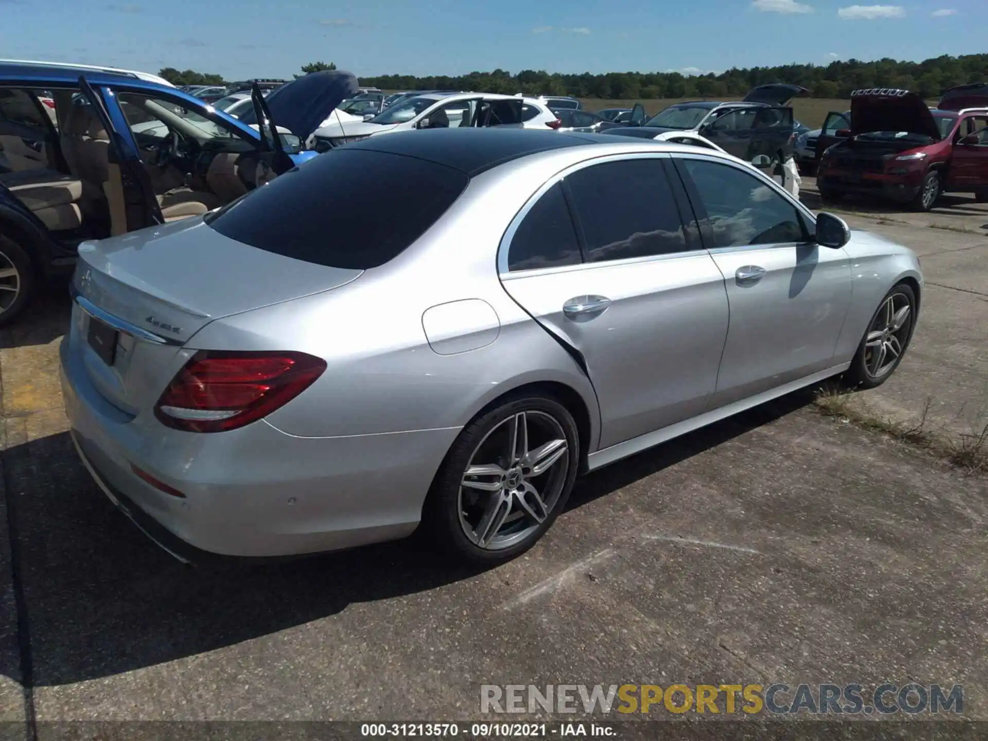 4 Photograph of a damaged car WDDZF4KB3KA628486 MERCEDES-BENZ E-CLASS 2019