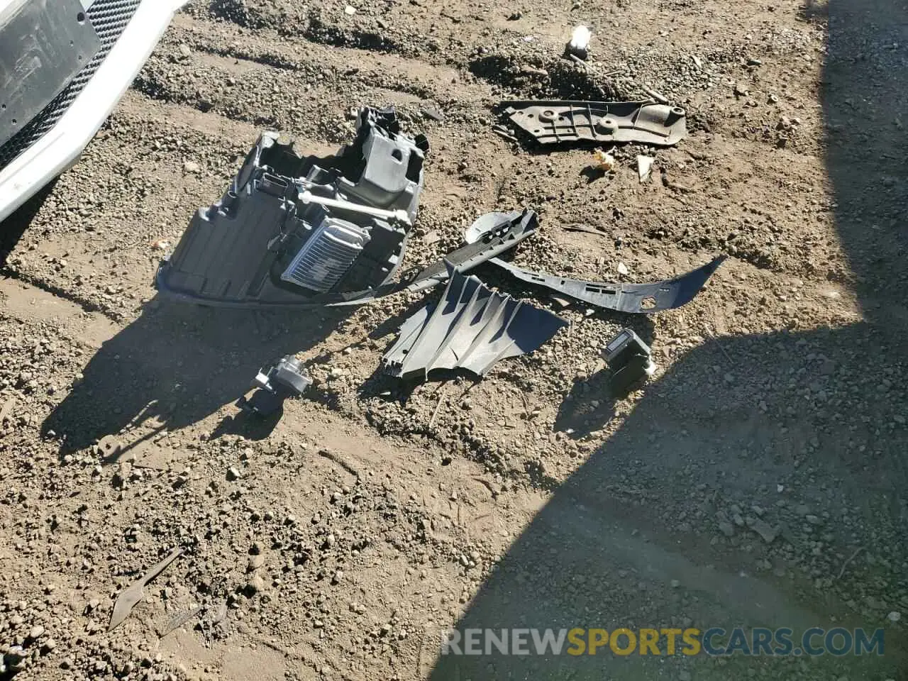 12 Photograph of a damaged car WDDZF4KB4KA546315 MERCEDES-BENZ E-CLASS 2019