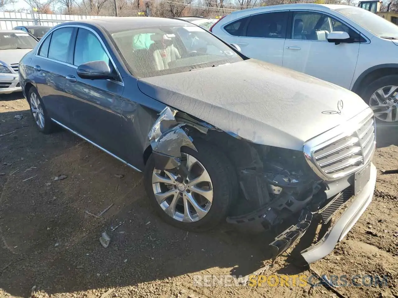 4 Photograph of a damaged car WDDZF4KB4KA546315 MERCEDES-BENZ E-CLASS 2019