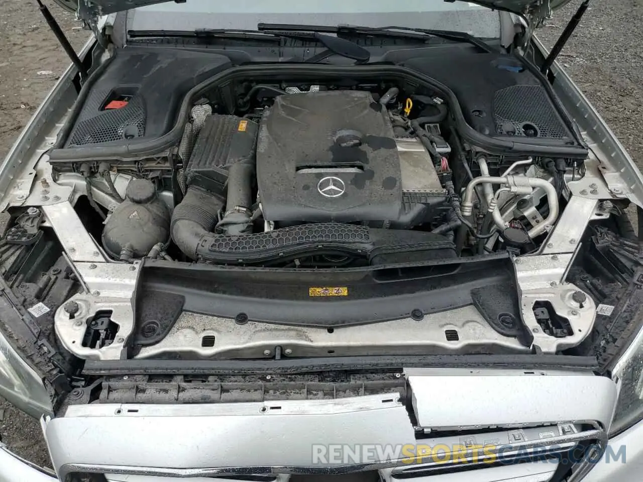12 Photograph of a damaged car WDDZF4KB4KA556892 MERCEDES-BENZ E-CLASS 2019
