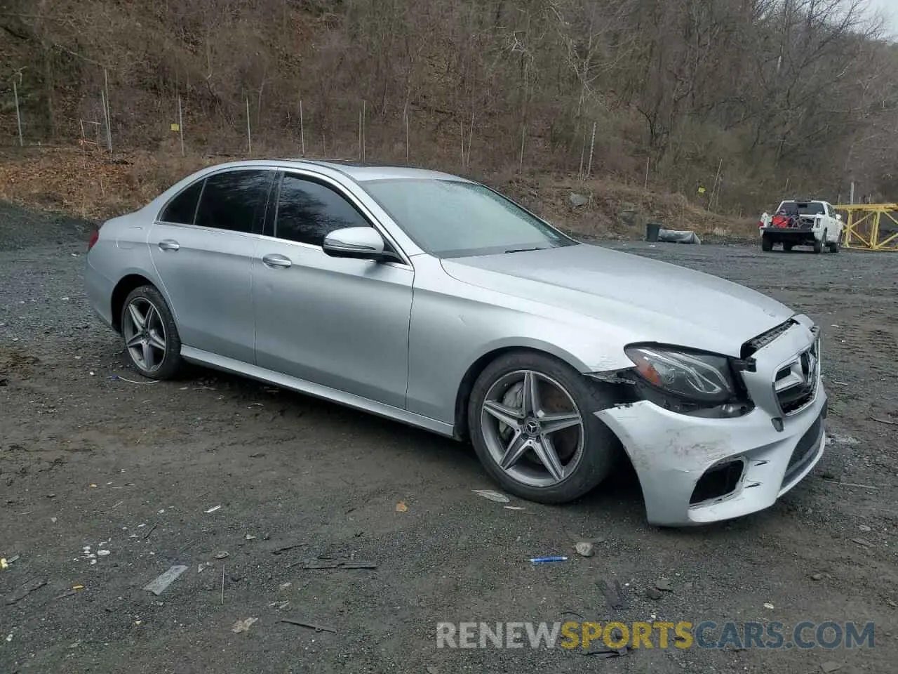 4 Photograph of a damaged car WDDZF4KB4KA556892 MERCEDES-BENZ E-CLASS 2019