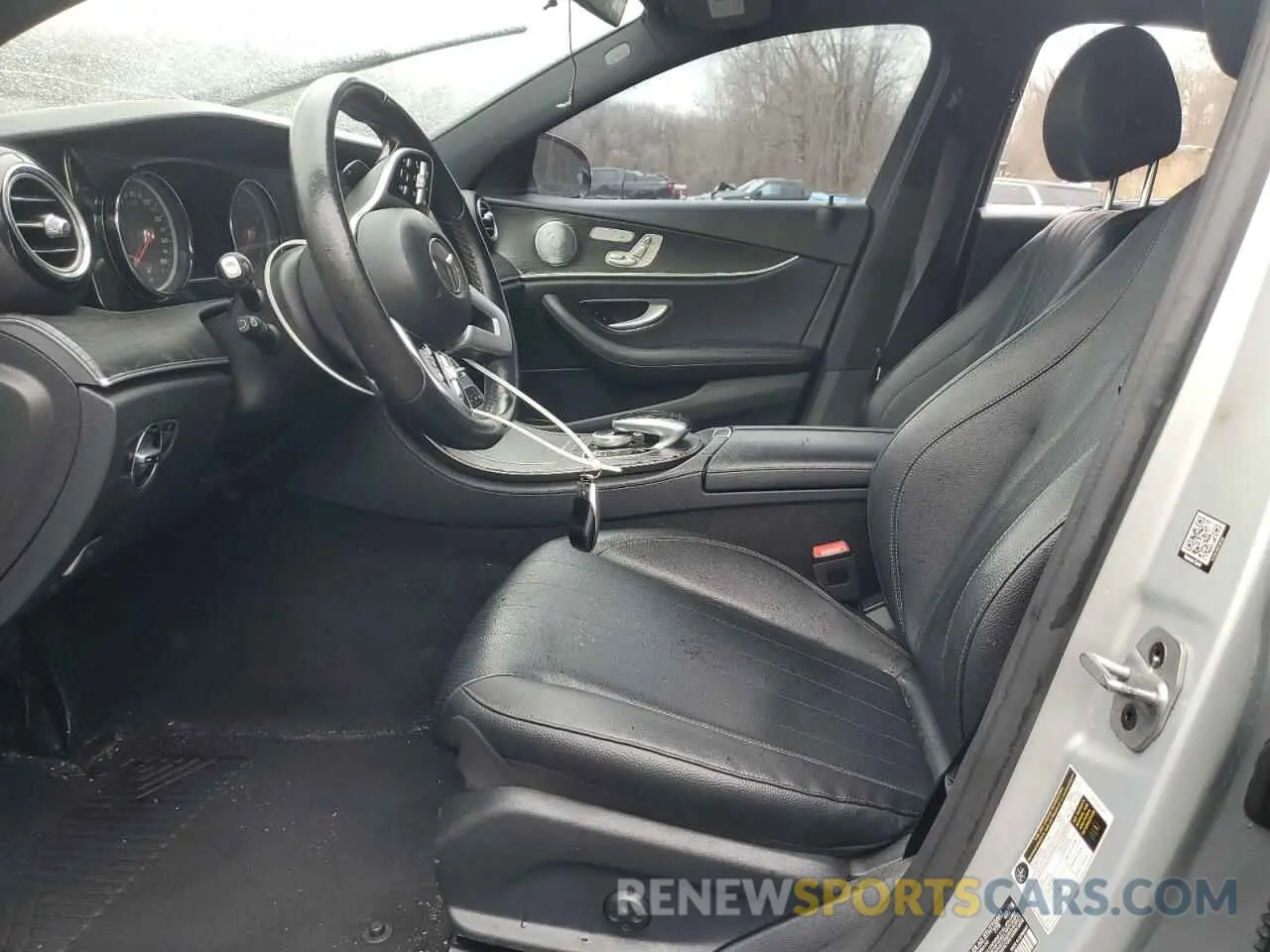 7 Photograph of a damaged car WDDZF4KB4KA556892 MERCEDES-BENZ E-CLASS 2019