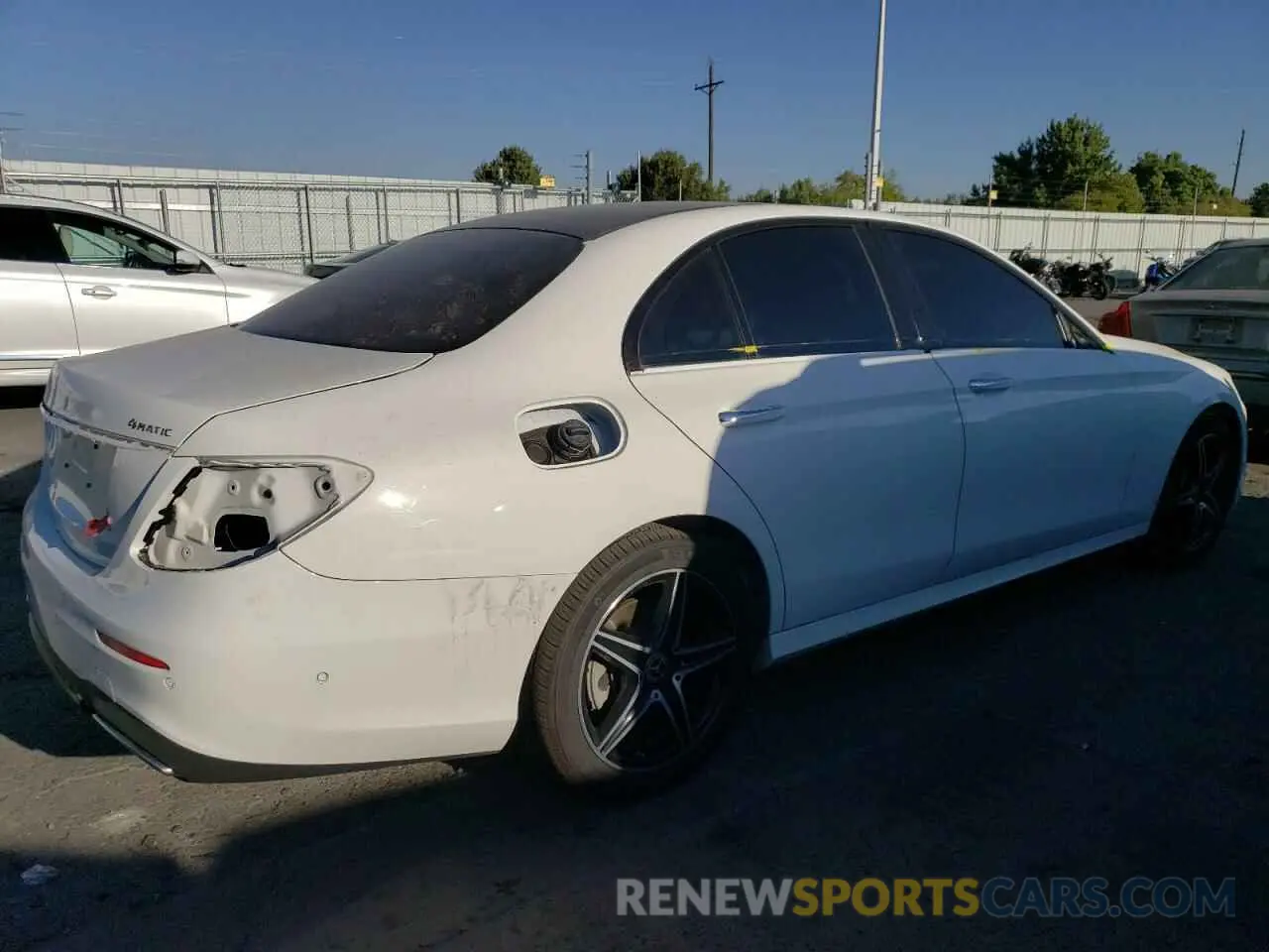 3 Photograph of a damaged car WDDZF4KB4KA618985 MERCEDES-BENZ E-CLASS 2019