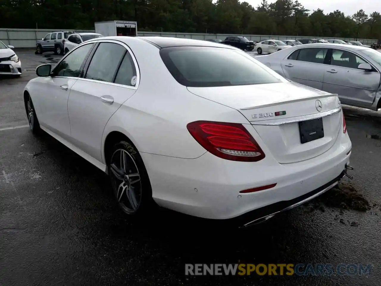 3 Photograph of a damaged car WDDZF4KB5KA557646 MERCEDES-BENZ E-CLASS 2019