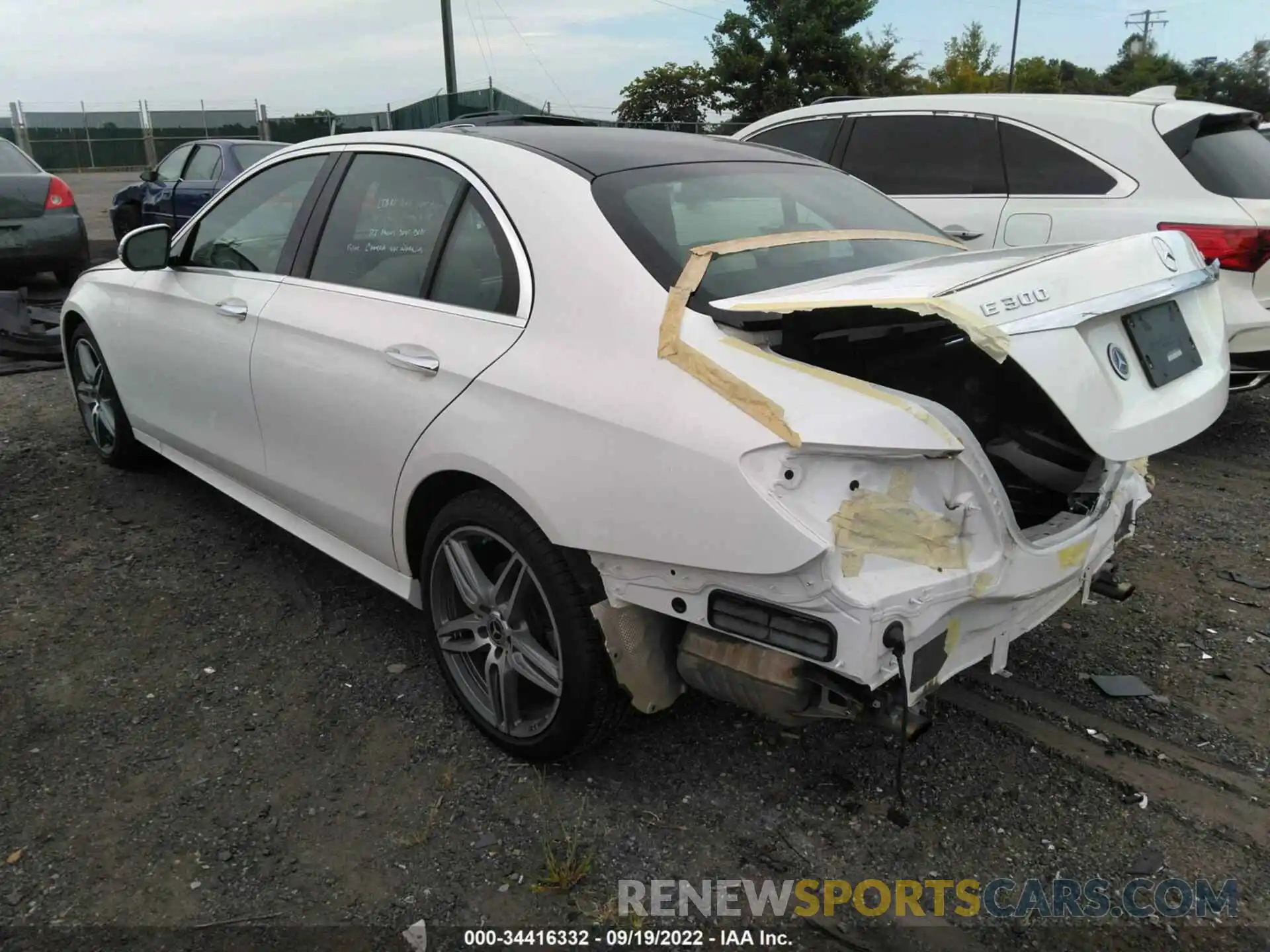 3 Photograph of a damaged car WDDZF4KB5KA626979 MERCEDES-BENZ E-CLASS 2019