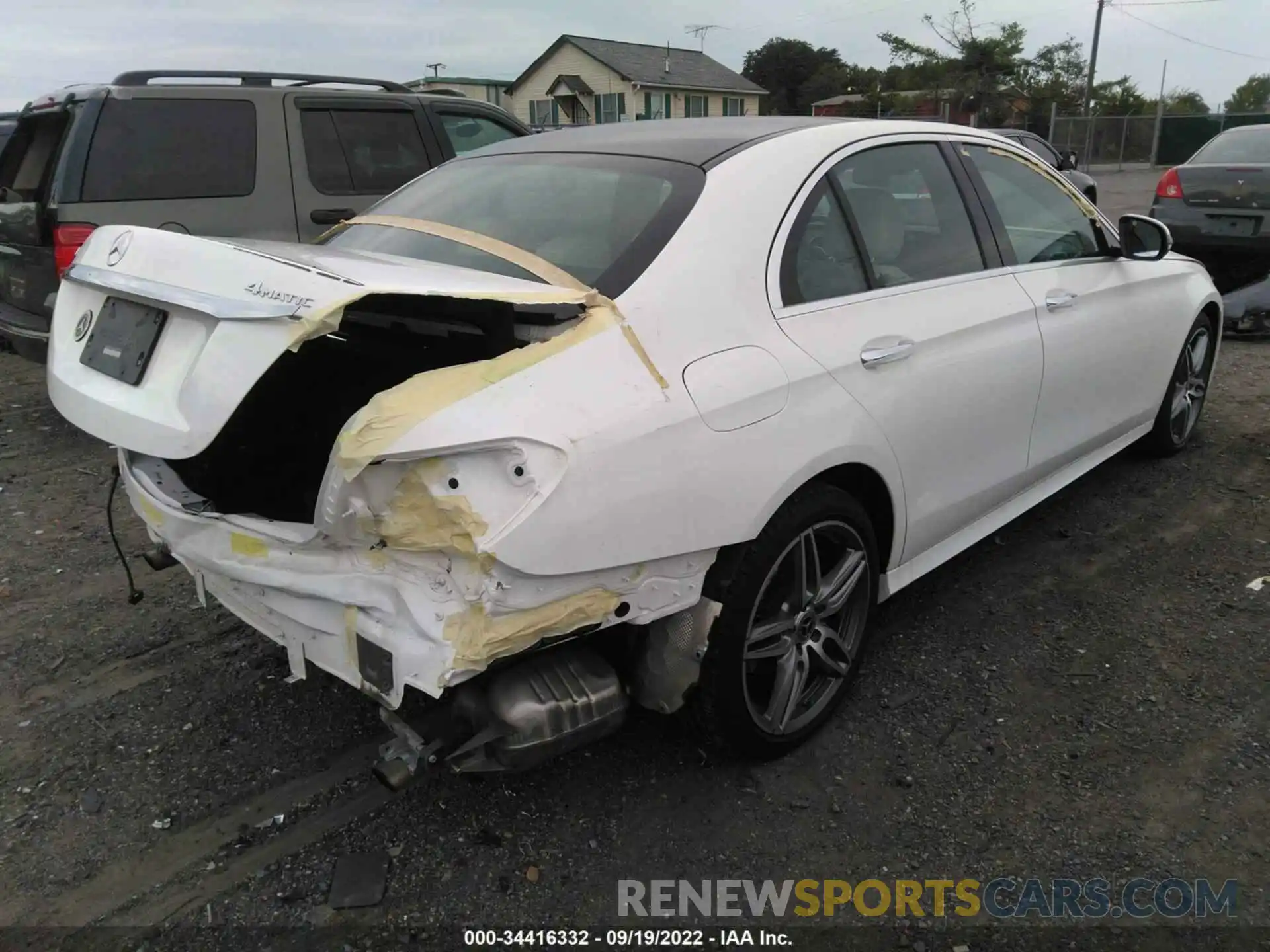 4 Photograph of a damaged car WDDZF4KB5KA626979 MERCEDES-BENZ E-CLASS 2019