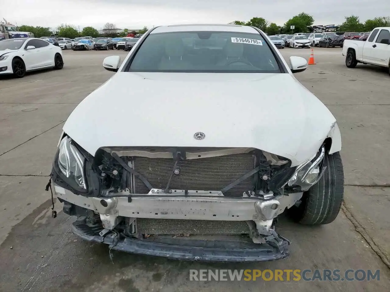 5 Photograph of a damaged car WDDZF4KB5KA662011 MERCEDES-BENZ E-CLASS 2019