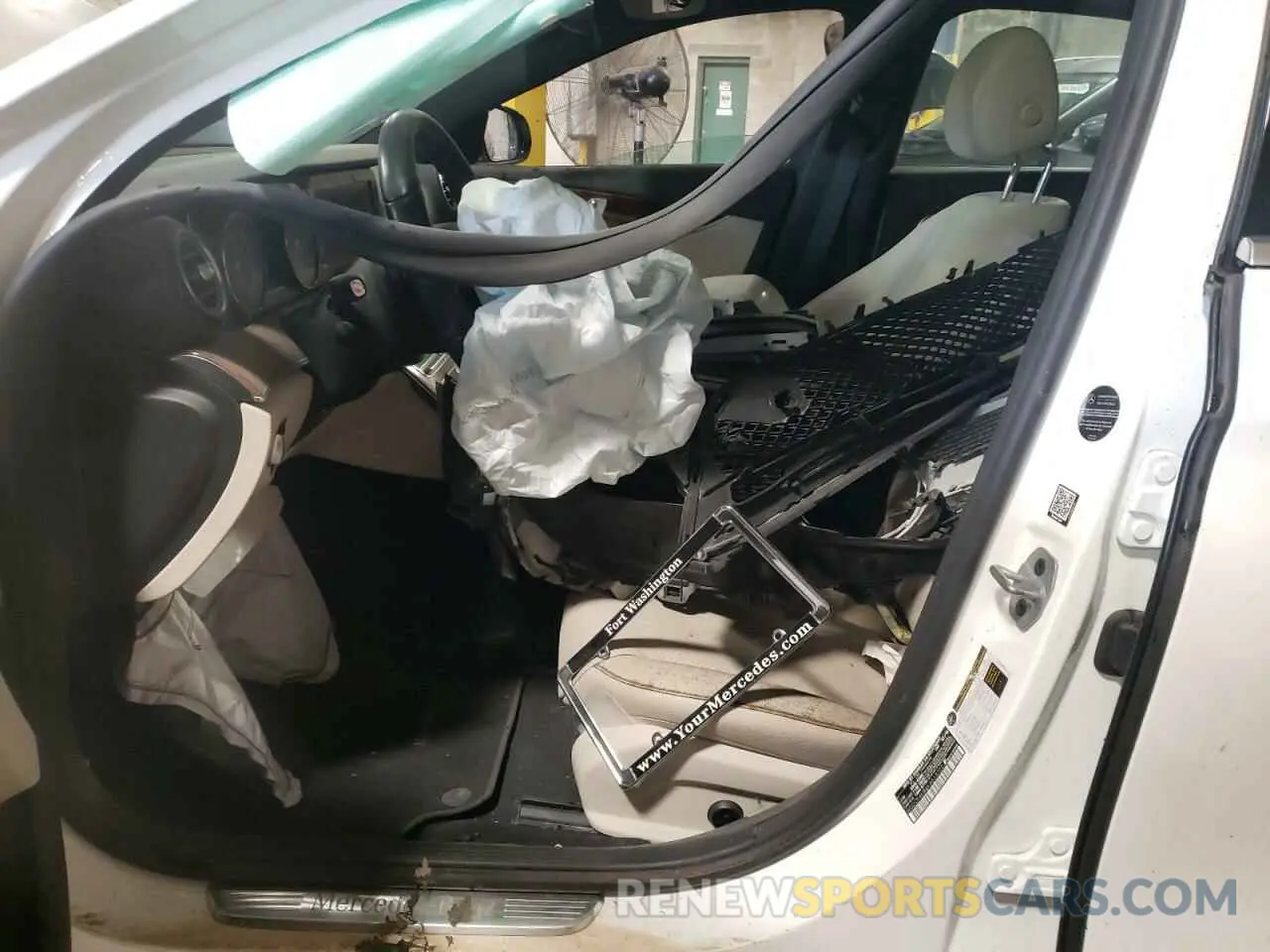 7 Photograph of a damaged car WDDZF4KB6KA513722 MERCEDES-BENZ E-CLASS 2019