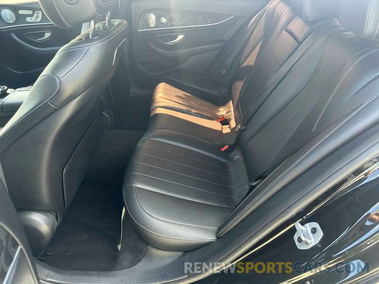 14 Photograph of a damaged car WDDZF4KB6KA566954 MERCEDES-BENZ E-CLASS 2019