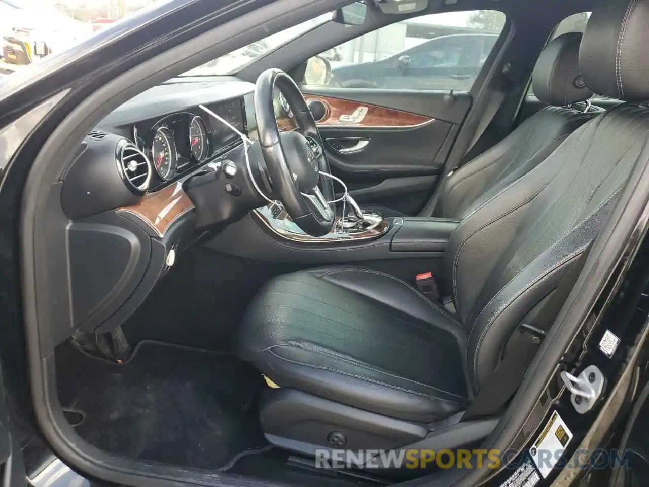 7 Photograph of a damaged car WDDZF4KB6KA577310 MERCEDES-BENZ E-CLASS 2019