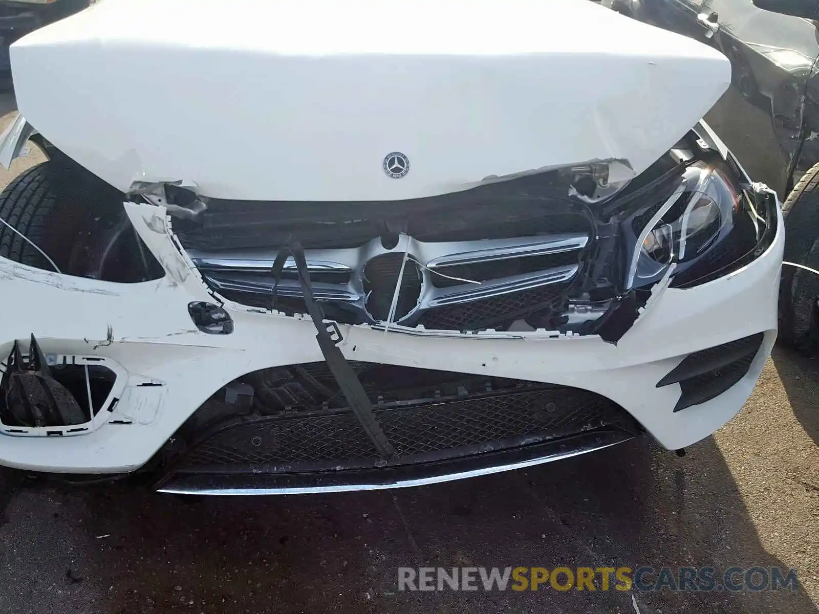 9 Photograph of a damaged car WDDZF4KB6KA617000 MERCEDES-BENZ E CLASS 2019