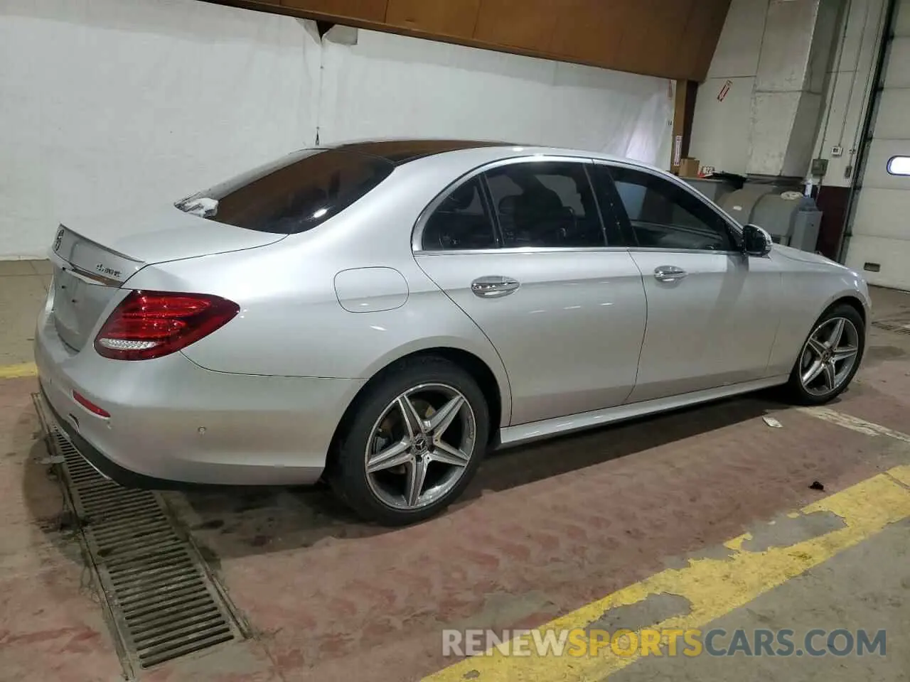 3 Photograph of a damaged car WDDZF4KB7KA516547 MERCEDES-BENZ E-CLASS 2019