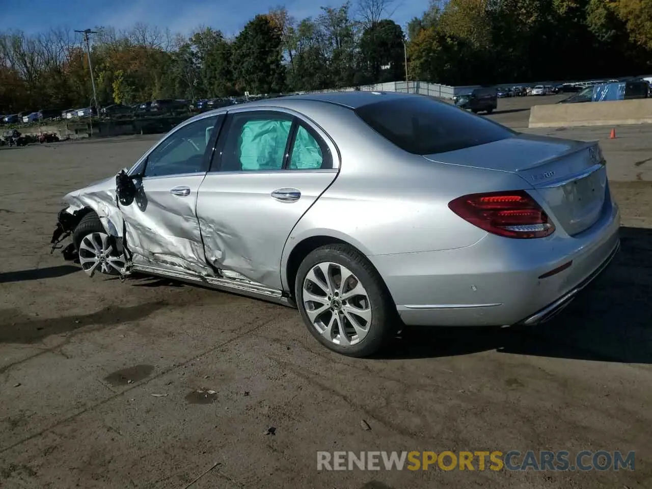 2 Photograph of a damaged car WDDZF4KB7KA588137 MERCEDES-BENZ E-CLASS 2019