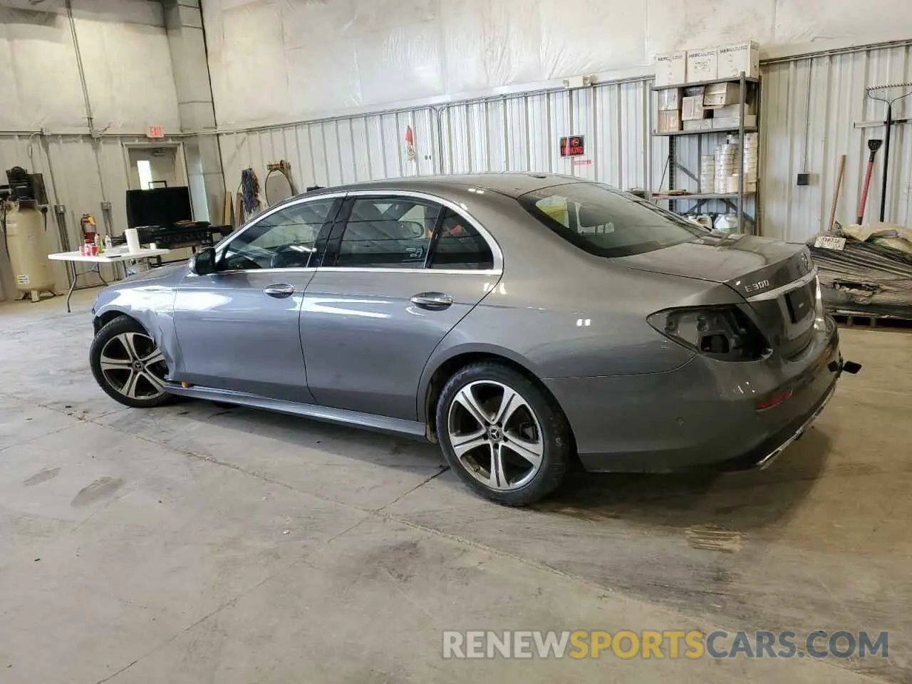 2 Photograph of a damaged car WDDZF4KB9KA566155 MERCEDES-BENZ E-CLASS 2019