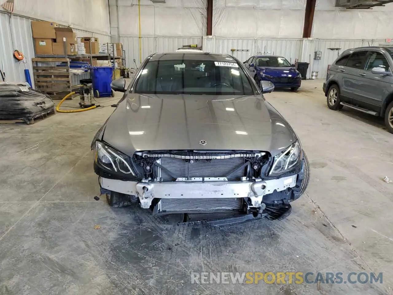 5 Photograph of a damaged car WDDZF4KB9KA566155 MERCEDES-BENZ E-CLASS 2019