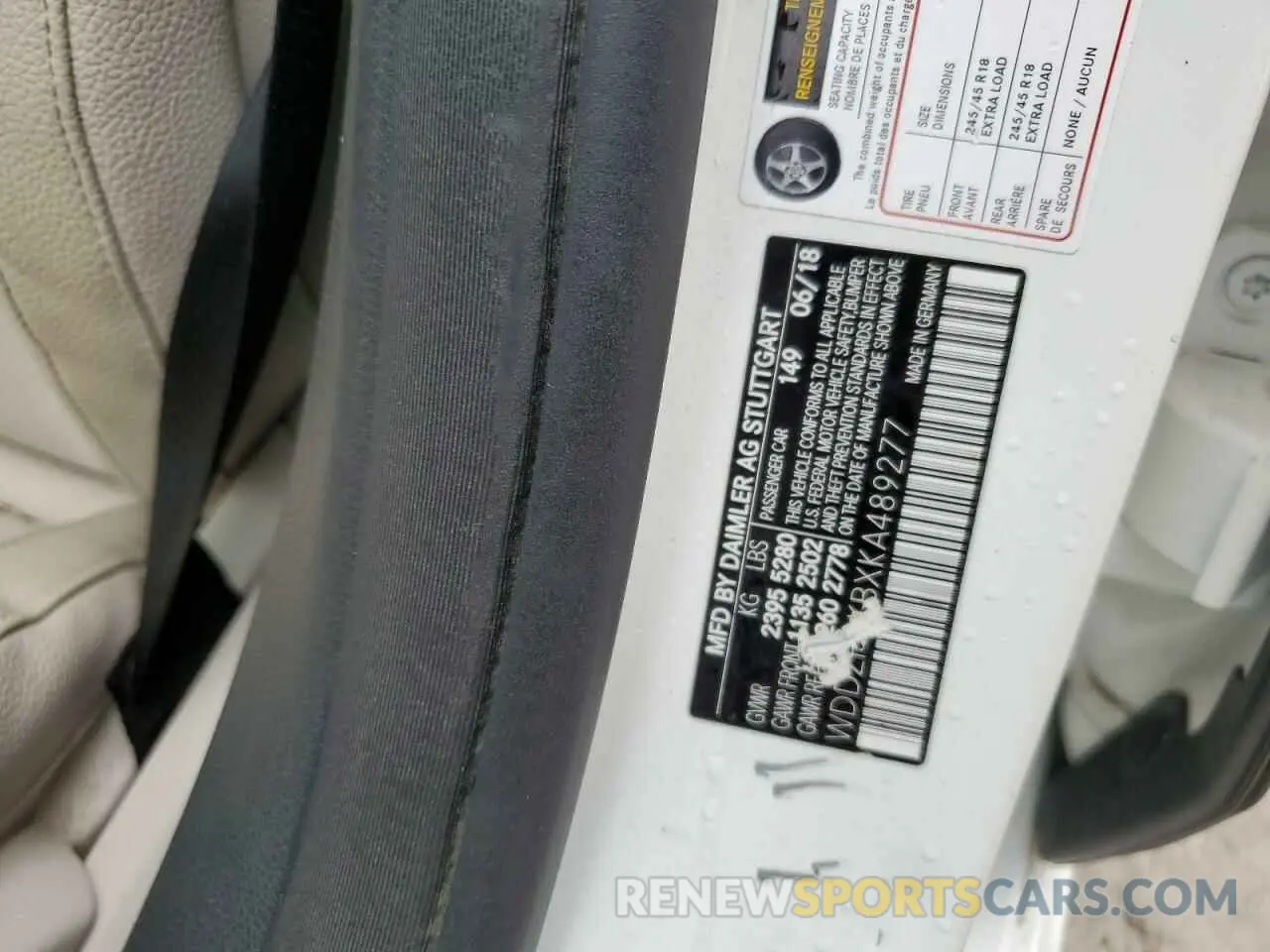 13 Photograph of a damaged car WDDZF4KBXKA489277 MERCEDES-BENZ E-CLASS 2019