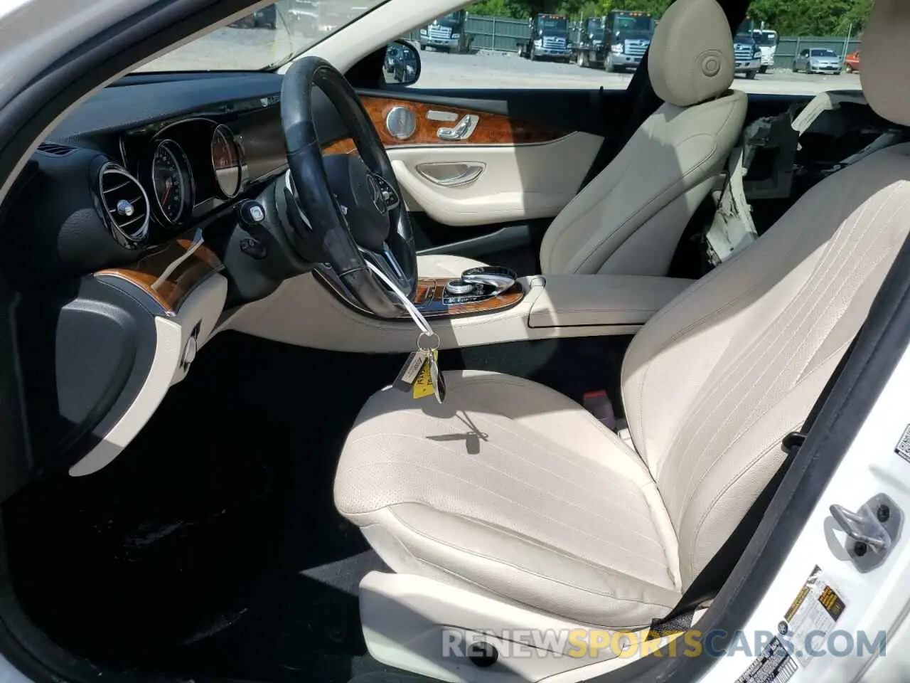 7 Photograph of a damaged car WDDZF4KBXKA489277 MERCEDES-BENZ E-CLASS 2019