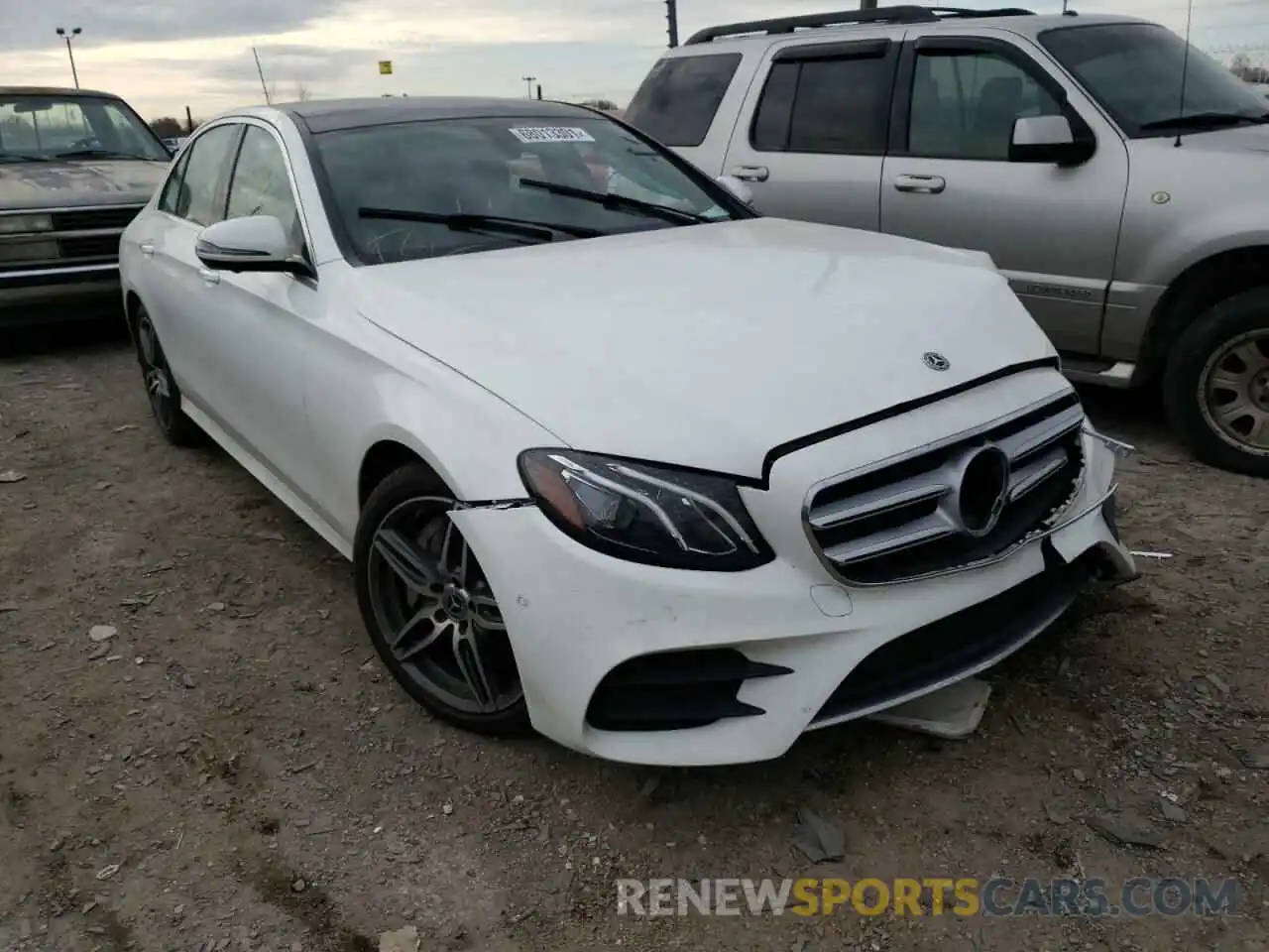 1 Photograph of a damaged car WDDZF4KBXKA534587 MERCEDES-BENZ E-CLASS 2019