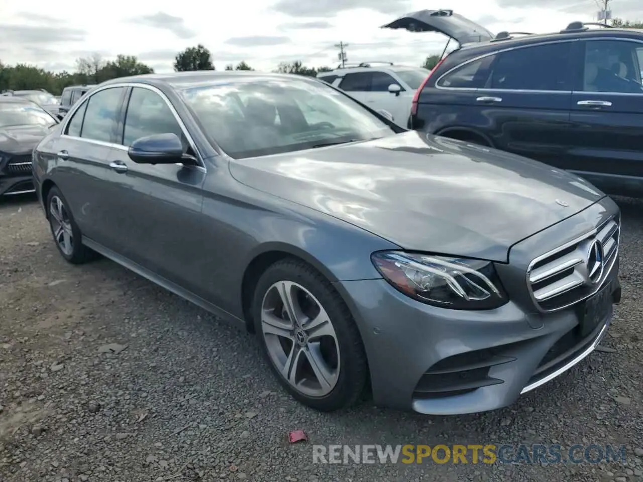 4 Photograph of a damaged car WDDZF4KBXKA630820 MERCEDES-BENZ E-CLASS 2019