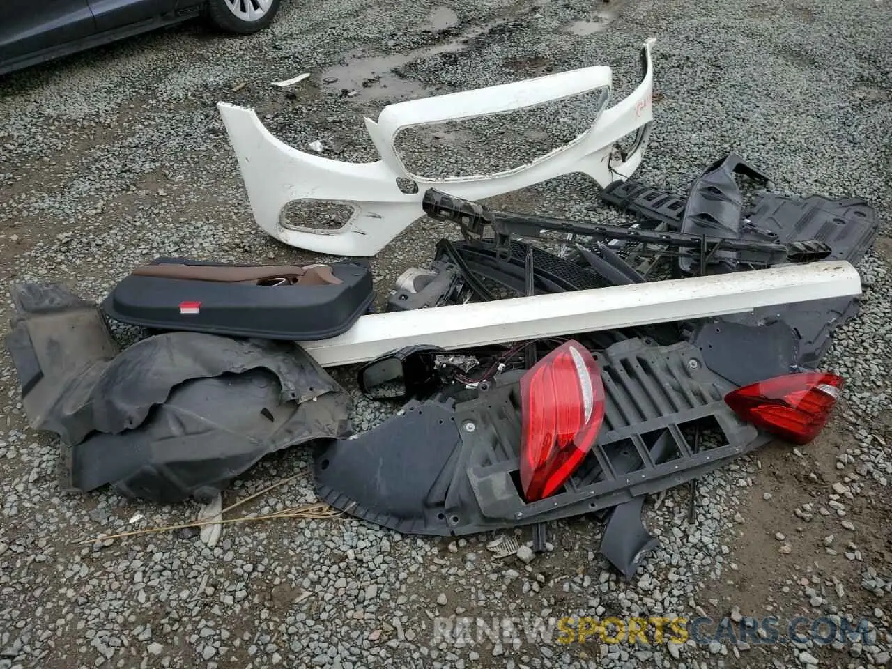 12 Photograph of a damaged car WDDZF6BB0KA574110 MERCEDES-BENZ E-CLASS 2019
