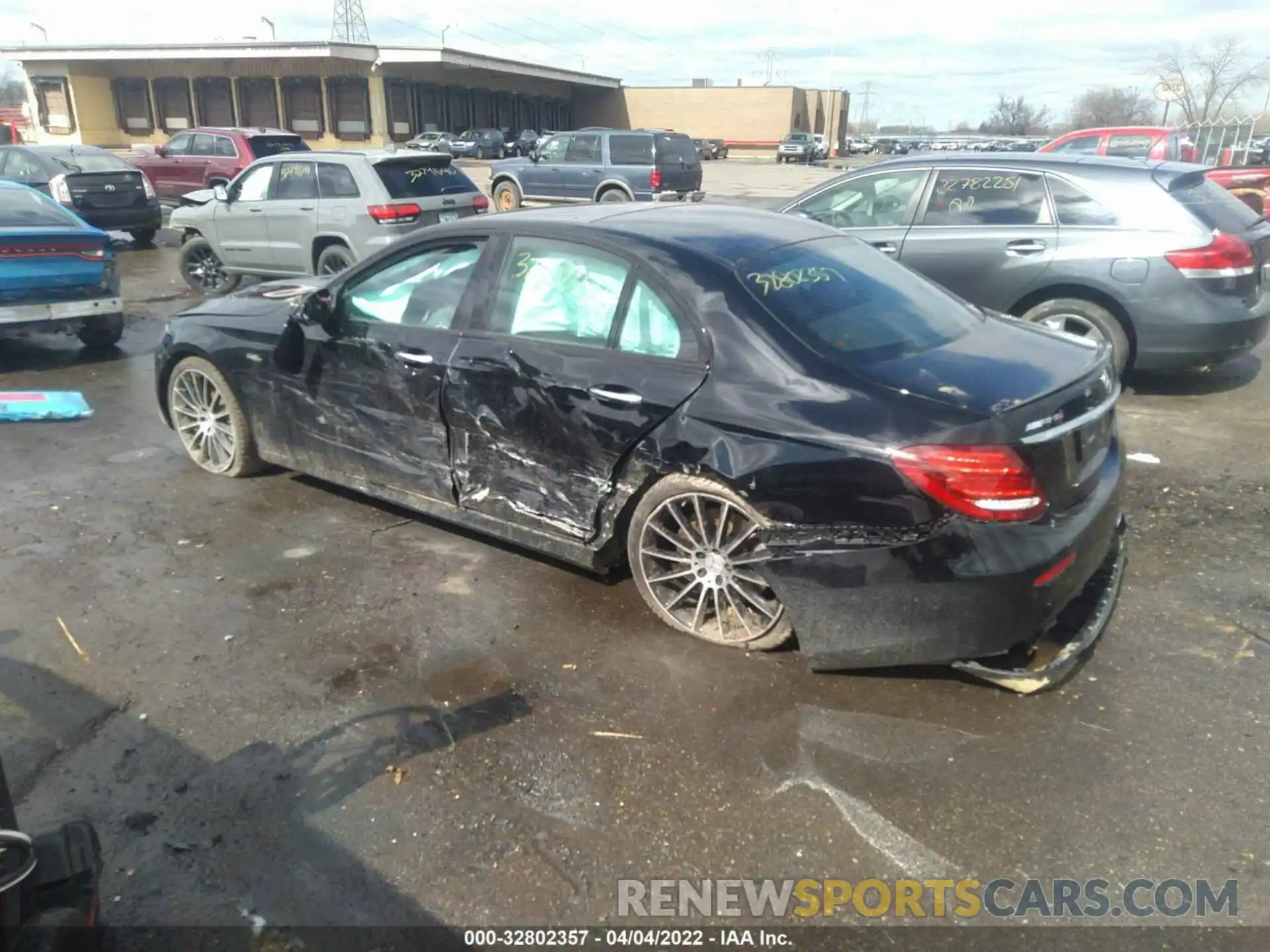 3 Photograph of a damaged car WDDZF6BB9KA620078 MERCEDES-BENZ E-CLASS 2019