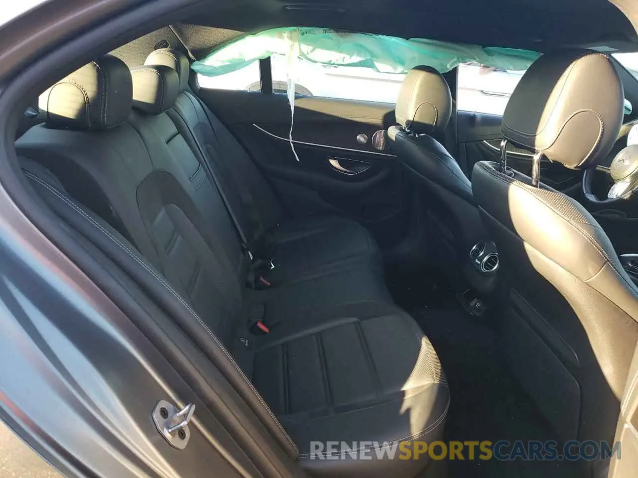 10 Photograph of a damaged car WDDZF6BBXKA612832 MERCEDES-BENZ E-CLASS 2019