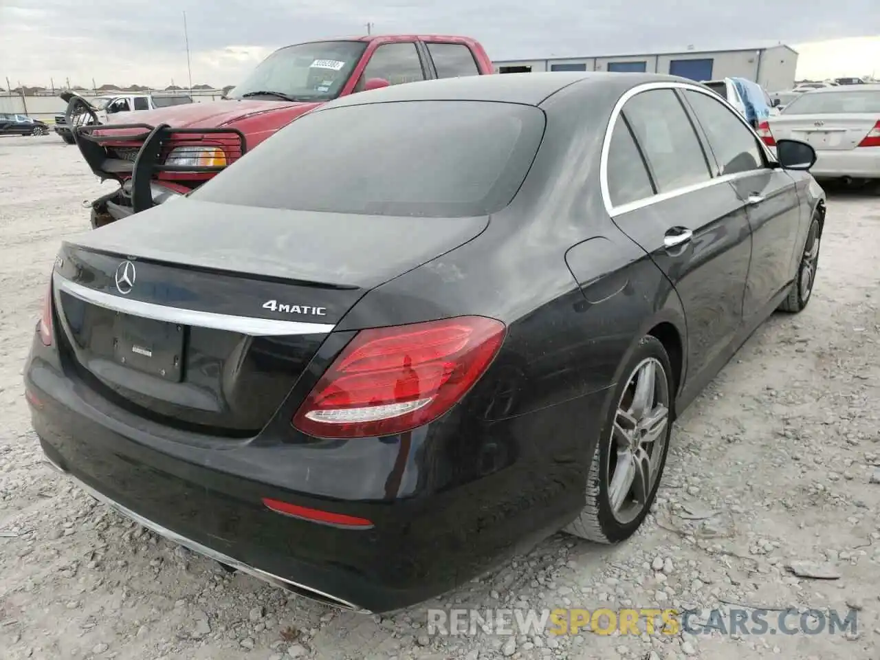 4 Photograph of a damaged car WDDZF6JB0KA516516 MERCEDES-BENZ E-CLASS 2019