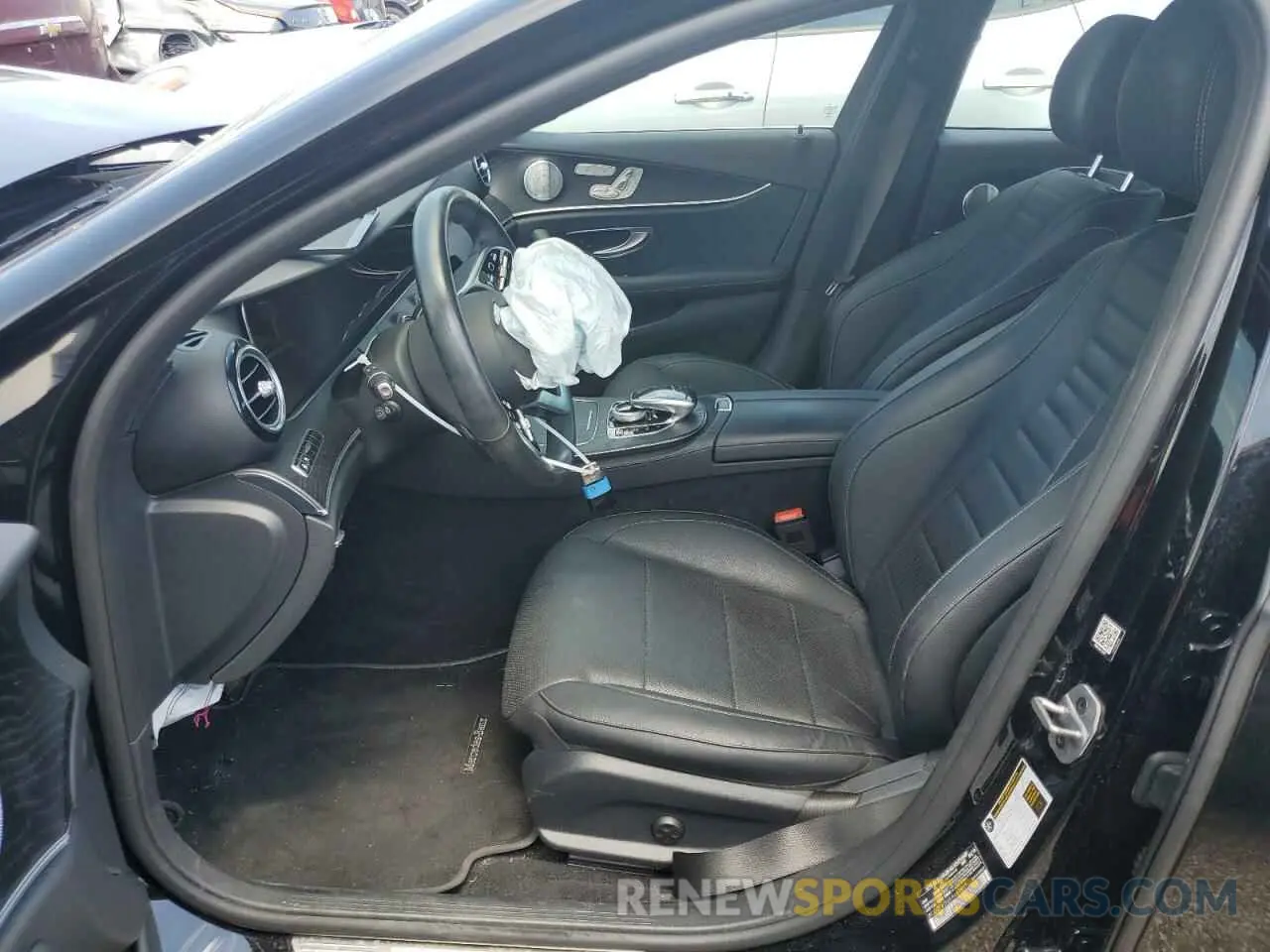7 Photograph of a damaged car WDDZF6JB0KA669865 MERCEDES-BENZ E-CLASS 2019