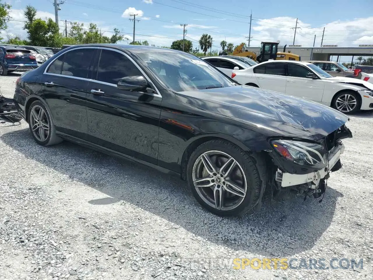 4 Photograph of a damaged car WDDZF6JB3KA515912 MERCEDES-BENZ E-CLASS 2019
