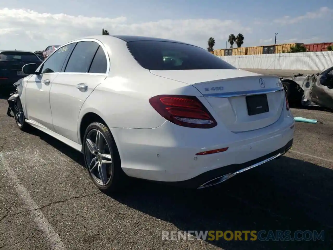 3 Photograph of a damaged car WDDZF6JB4KA616070 MERCEDES-BENZ E-CLASS 2019