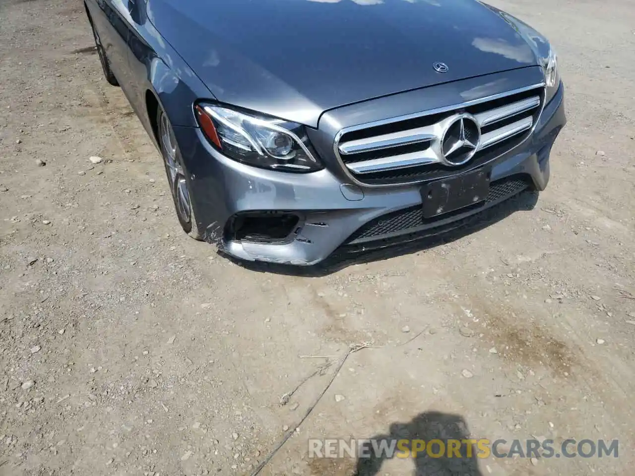 9 Photograph of a damaged car WDDZF6JB6KA492366 MERCEDES-BENZ E-CLASS 2019