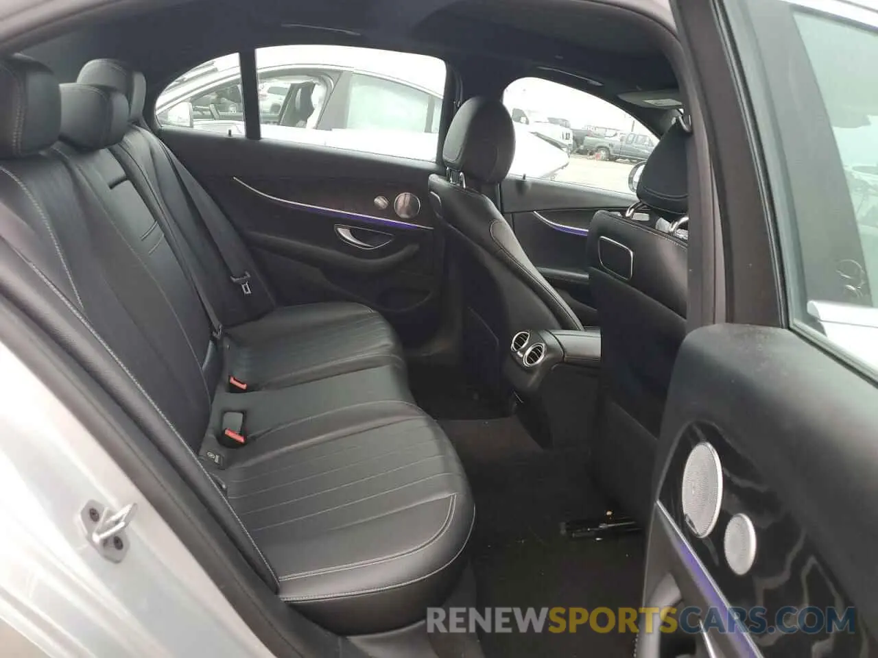 10 Photograph of a damaged car WDDZF6JB6KA516956 MERCEDES-BENZ E-CLASS 2019
