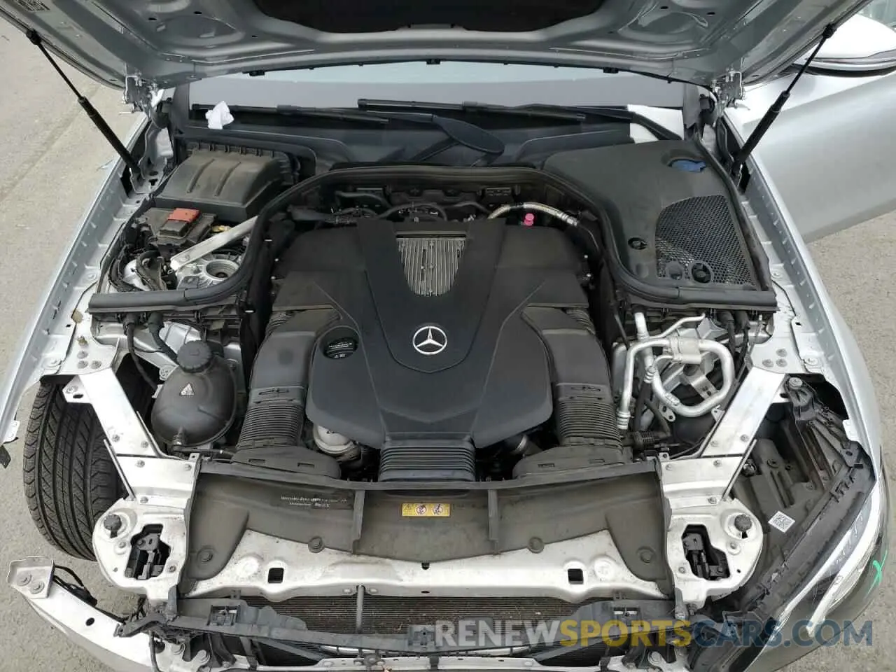 11 Photograph of a damaged car WDDZF6JB6KA516956 MERCEDES-BENZ E-CLASS 2019