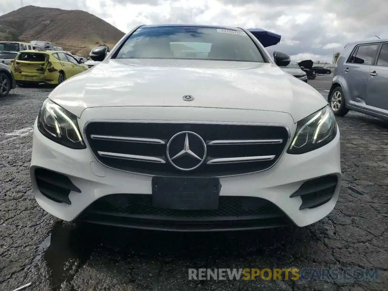 5 Photograph of a damaged car WDDZF6JB9KA499389 MERCEDES-BENZ E-CLASS 2019